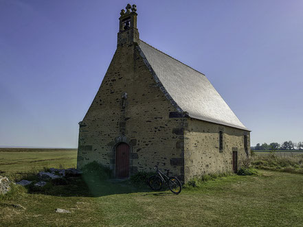 Bild: Chapelle Sainte Anne bei einer Fahrradtour von Cherrueix zum Mont Saint-Michel