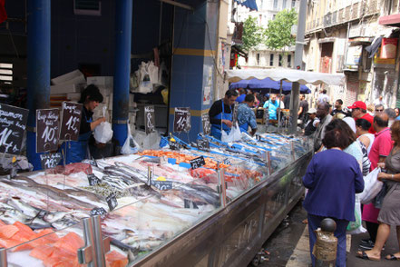 Bild: in den Seitenstraßen des Boulevard La Canabiére in Marseille