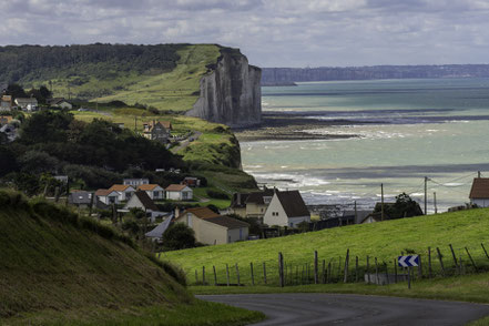 Bild: Wohnmobilreise Normandie, hier Küstenstraße vor Criel-sur-Mer 