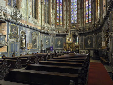 Bild: Der Chor vor dem Lettner der #ÉgliseSaintPierreLeJeuneProtestant in Strasbourg