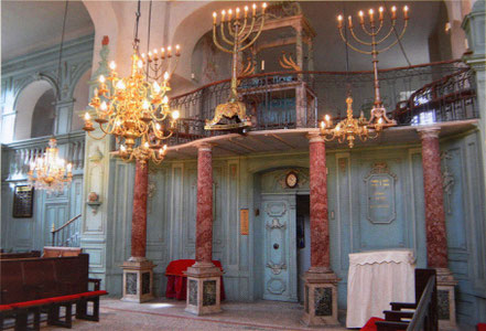 Bild: Eingang zum Gebetsraum der Synagoge in Carpentras