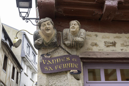 Bild: Rue Bienheureux Pierre Rogues in Vannes