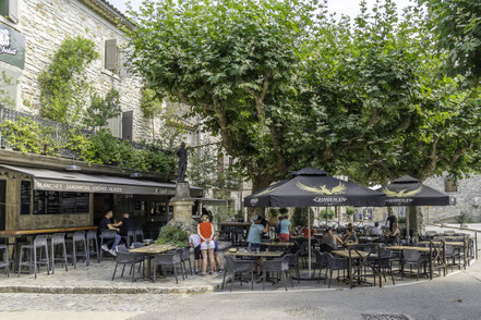 Bild: Aiguèze an der Ardèche 