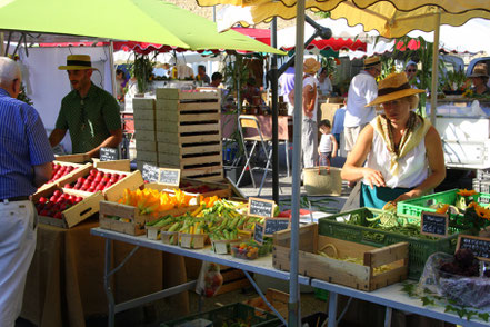 Bild: Markt in Petit Palais