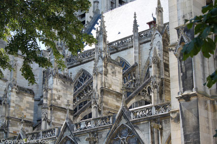 Bild: Cathédrale Saint Pierre et Saint Paul