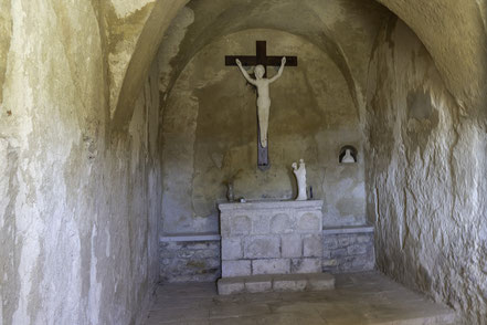 Bild: Im Innern der Chapelle Notre-Dame des Sept Douleurs in Bargème