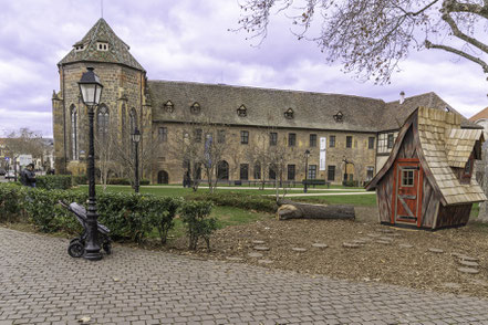 Bild: Musée Unterlinden von der Ostseite in Colmar im Elsass, Frankreich