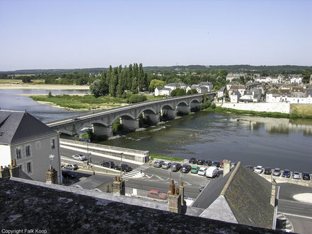 Bild: Blick auf Pont du Maréchal Leclerc in Amboise
