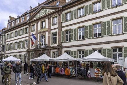 Bild: Rue des Clefs mit Hôtel de Ville in Colmar