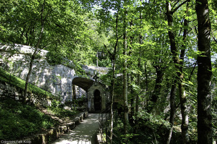Bild: Auf dem Kreuzweg in Rocamadour