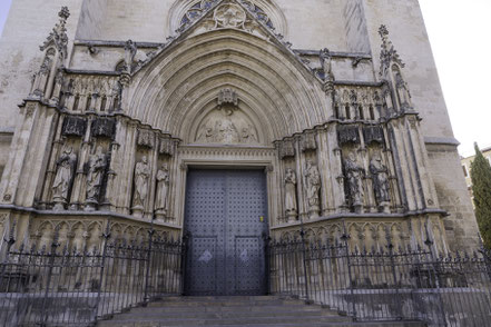Bild: Das Portal der Basilika Santa Maria in Vilafranca del Penedès