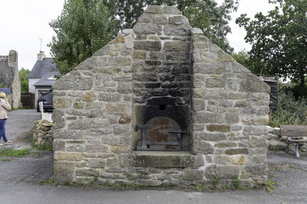 Bild: Kérascoët das bewohnte Museumsdorf, in der Bretagne  