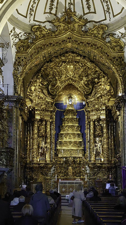 Bild: Im Innern der Igreja dos Carmelitas