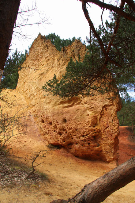 Bild: Ockerberge von Rustrel im Vaucluse