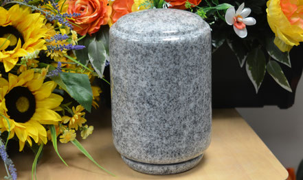 urne-funeraire-granit-mini-enfant-bebe-scellement-sepulture