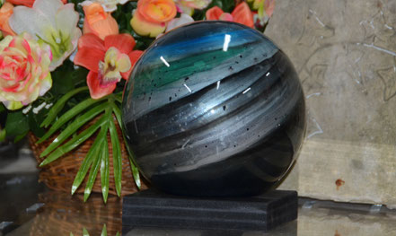 urne-funeraire-resine-neptune-scellement-sepulture-inhumation-cimetiere
