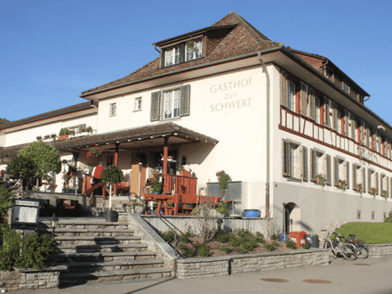 Aussenansicht des Restaurants Gasthof zum Schwert in Stammheim