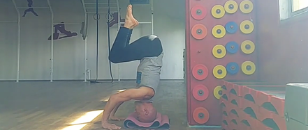 handstand training - headstand