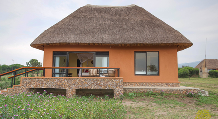 ihamba-lakeside-safari-lodge.jpg