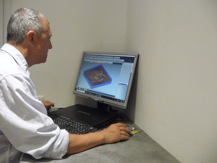cros laurent société cross concept mise en relief du blason leonidas avec une cfao 3d artistique pour la création de moule à chocolat 