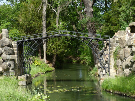 Gusseisen-Brücke im Dessau-Wörlitzer gArtenreich