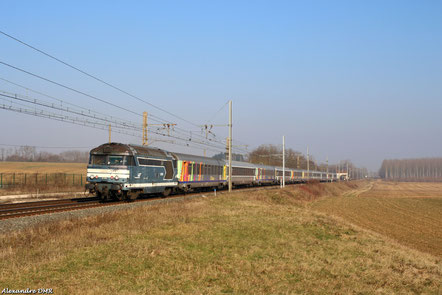Pour assurer les pointes hivernales de 2016, la Région RA à loué en Alsace 10 voitures Corail qui étaient inutilisées. C'est la BB 67351 qui à fait l'acheminement entre Dijon et Chambéry. 