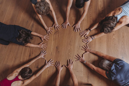 Yoga in Engelberg, Early bird Yoga im Klosterhof