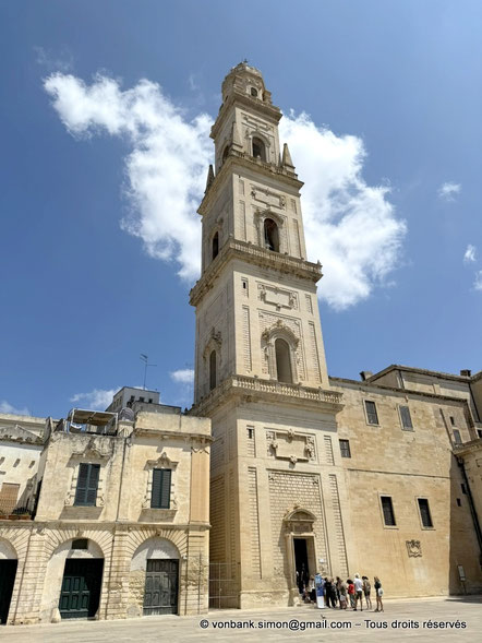 Lecce - Duomo : Campanile (Façade Ouest vue depuis la place)