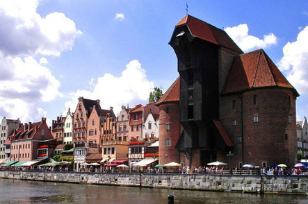 Gdansk top things to do - Harbor Crane - Copyright  Marc Szarkowski