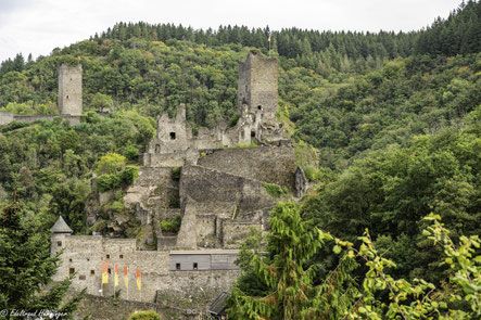 Die beiden Burgen bei Manderscheid: Ober- und Unterburg