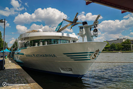 MS Anna Katharina Untermainkai