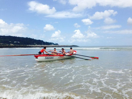 open surfboat hendaye