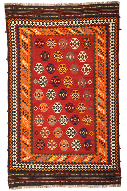 タギーペルシャ絨毯　リビングサイズキリム