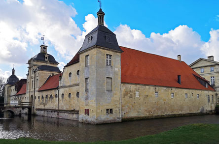 Haus Stapel, in der jetzigen Form ab ca. 1607. Es gehörte der Familie Kerckerinck. Einige meiner Vorfahren waren dem Haus eigenbehörig.