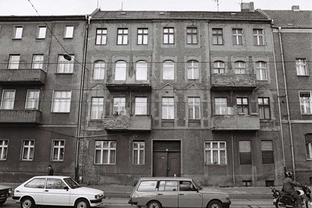 Wilhelminenhofstraße 5, Fassade 1990. Foto: Jochen Wermann