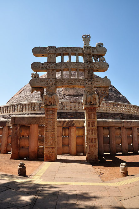 East Gateway, Stupa 1, Sanchi, India. Courtesy of Wkipedia.