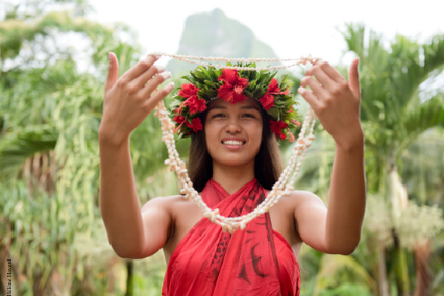 Stay with locals in Tahiti