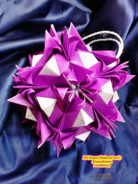 Kusudama - violett - weiss