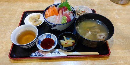 海鮮丼