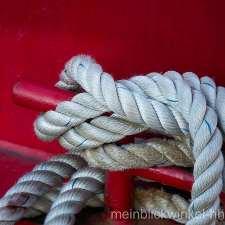 Hafen Ankerplatz Schiff Tau Seil Hafencity rot