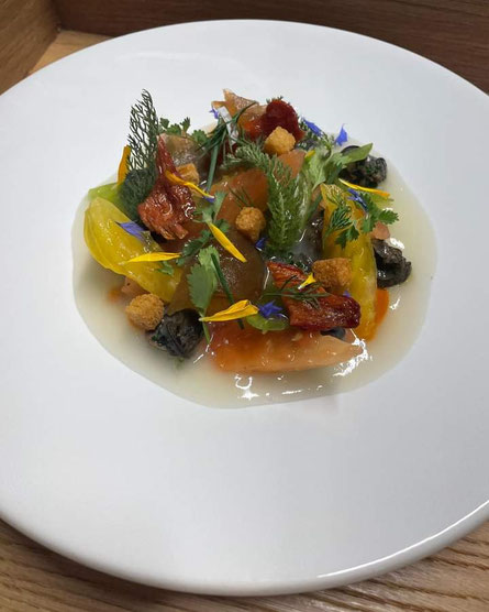 Restaurant 1451  Escargots De Saint Bonnet Tomates Et Herbes du Jardin