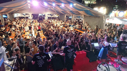 Tokyo Odaiba Oktober 2018 - "Almpower" Band