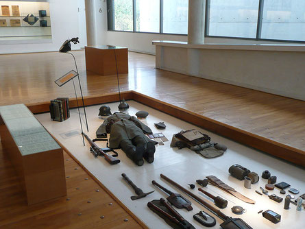 The chapel was hit by a dud shell which was found during the restauration campain in the 1980s.
