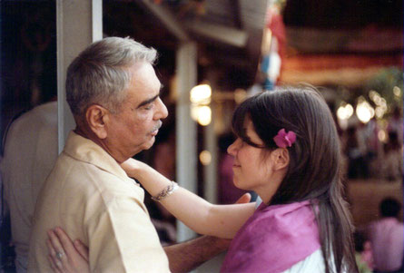 Jane with Eruch Jessawala at Meherazad, India. Photo taken by Win Coates & courtesy of Susan White.