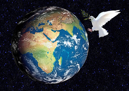 Dieu a en effet promis la paix, la justice, la sécurité, la tranquillité, la disparition de la maladie et de la mort, l’abondance de nourriture pour tous, la fin de ceux qui saccagent la terre…