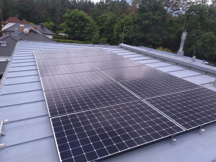 Solardachanlage ©iKratos