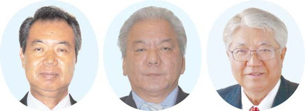 右から加勢本曙氏(62)山田耕治氏(55)川満栄長氏(59)