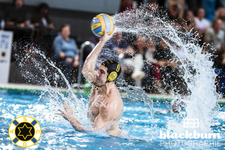 Sascha Seifert beim Torschuss - Foto: Blackburn Photographie