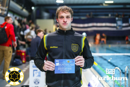 Lennox Metten mit der MVP Plakette - Foto: Florian Blackburn