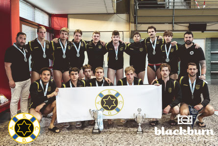 Unser Team mit der Silber Medaille - Foto: Floiran Blackburn